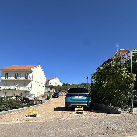 Primosten Apartments Exterior photo
