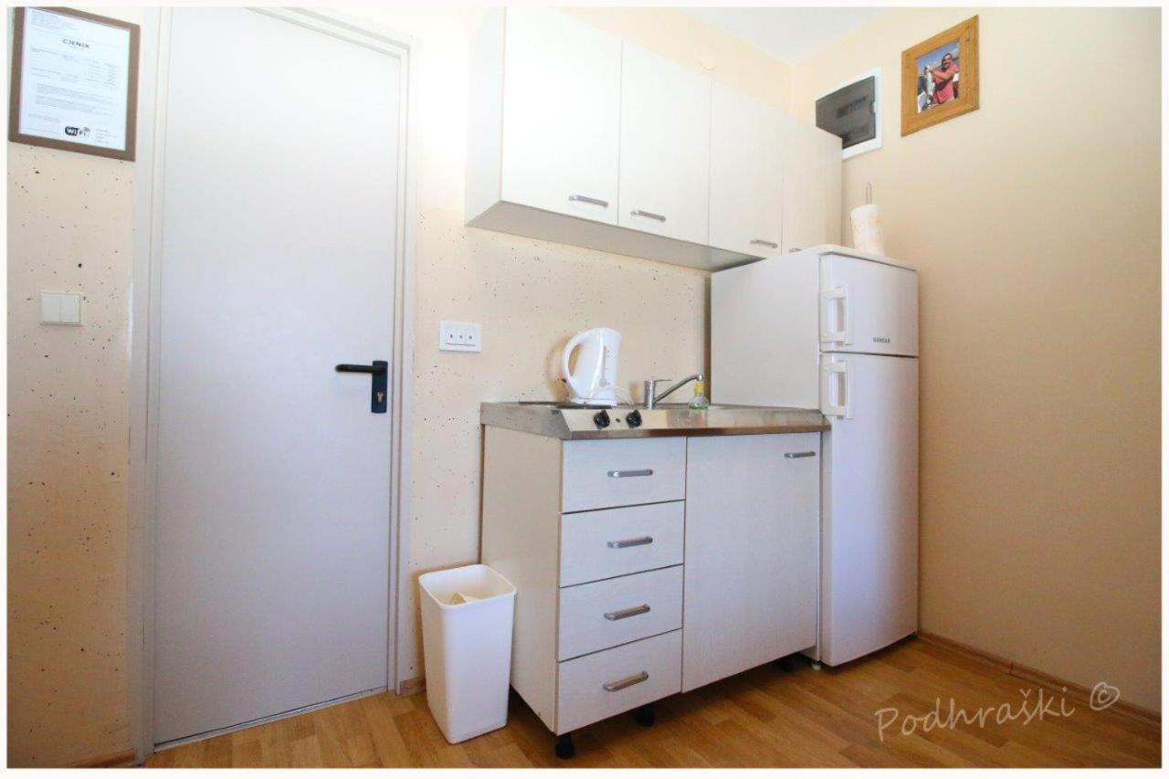 Primosten Apartments Exterior photo