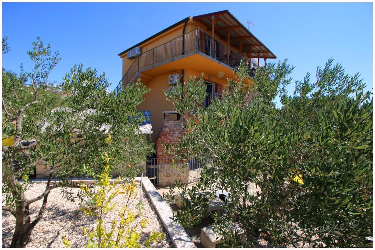 Primosten Apartments Exterior photo